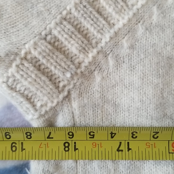 SI-IAE Cashmere Sweater - Picture 5 of 6